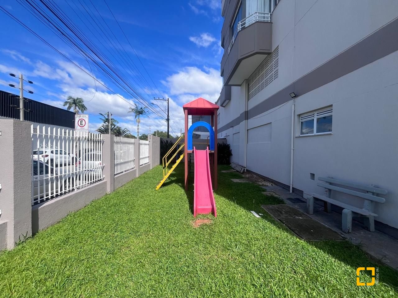 Apartamento com 153m², 3 quartos (sendo 1 suíte), 1 garagem, no bairro Kobrasol em São José