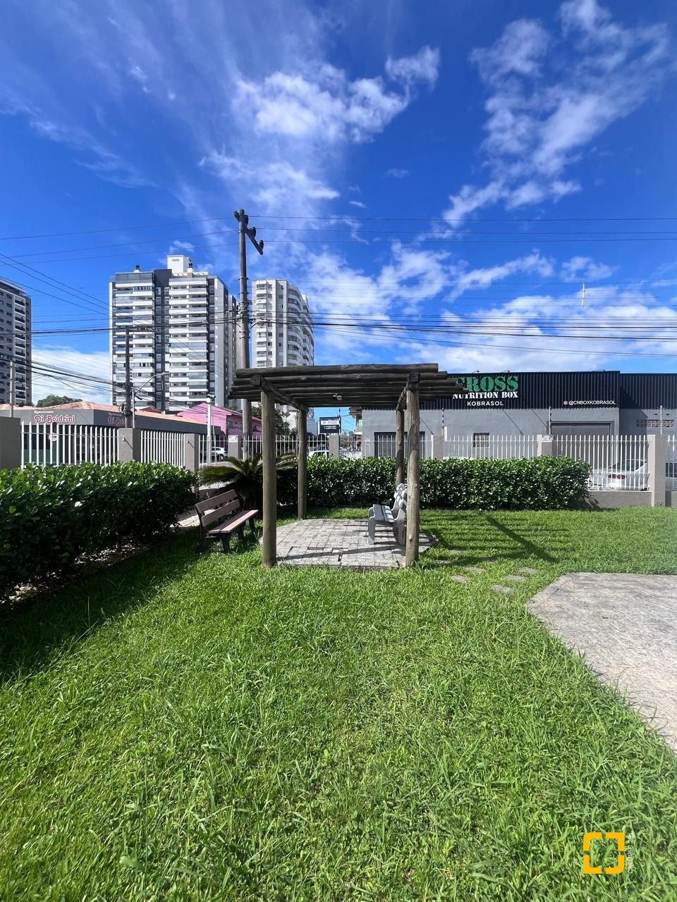 Apartamento com 153m², 3 quartos (sendo 1 suíte), 1 garagem, no bairro Kobrasol em São José