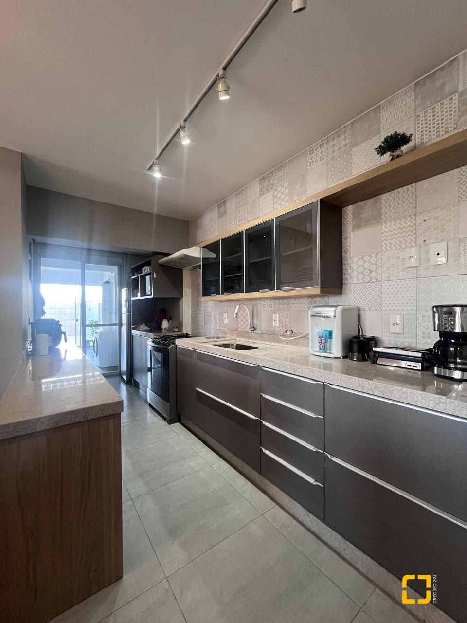 Apartamento com 153m², 3 quartos (sendo 1 suíte), 1 garagem, no bairro Kobrasol em São José