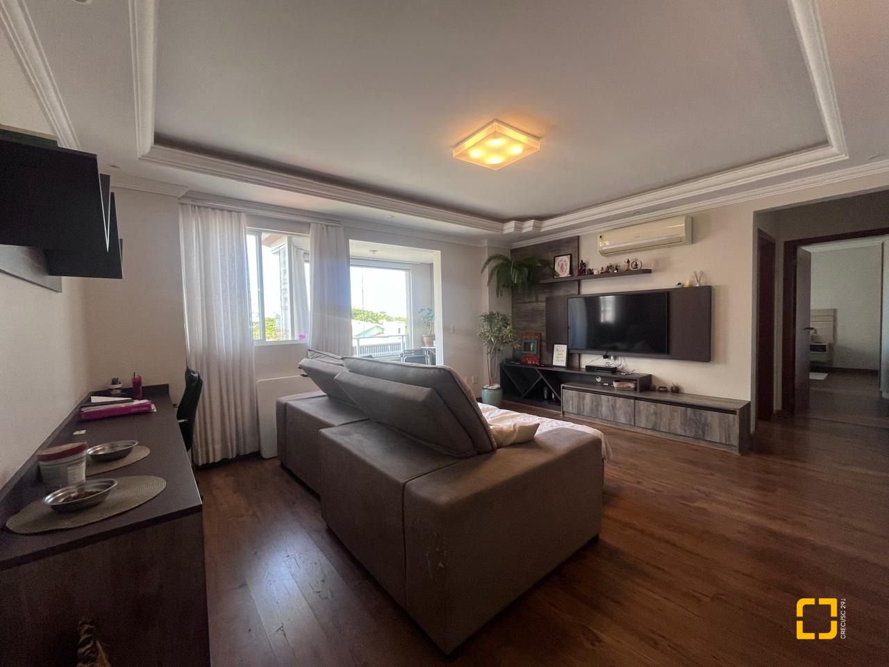 Apartamento com 153m², 3 quartos (sendo 1 suíte), 1 garagem, no bairro Kobrasol em São José