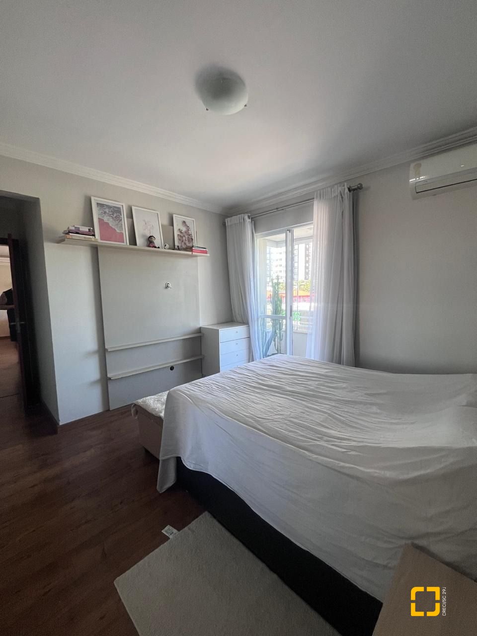 Apartamento com 153m², 3 quartos (sendo 1 suíte), 1 garagem, no bairro Kobrasol em São José