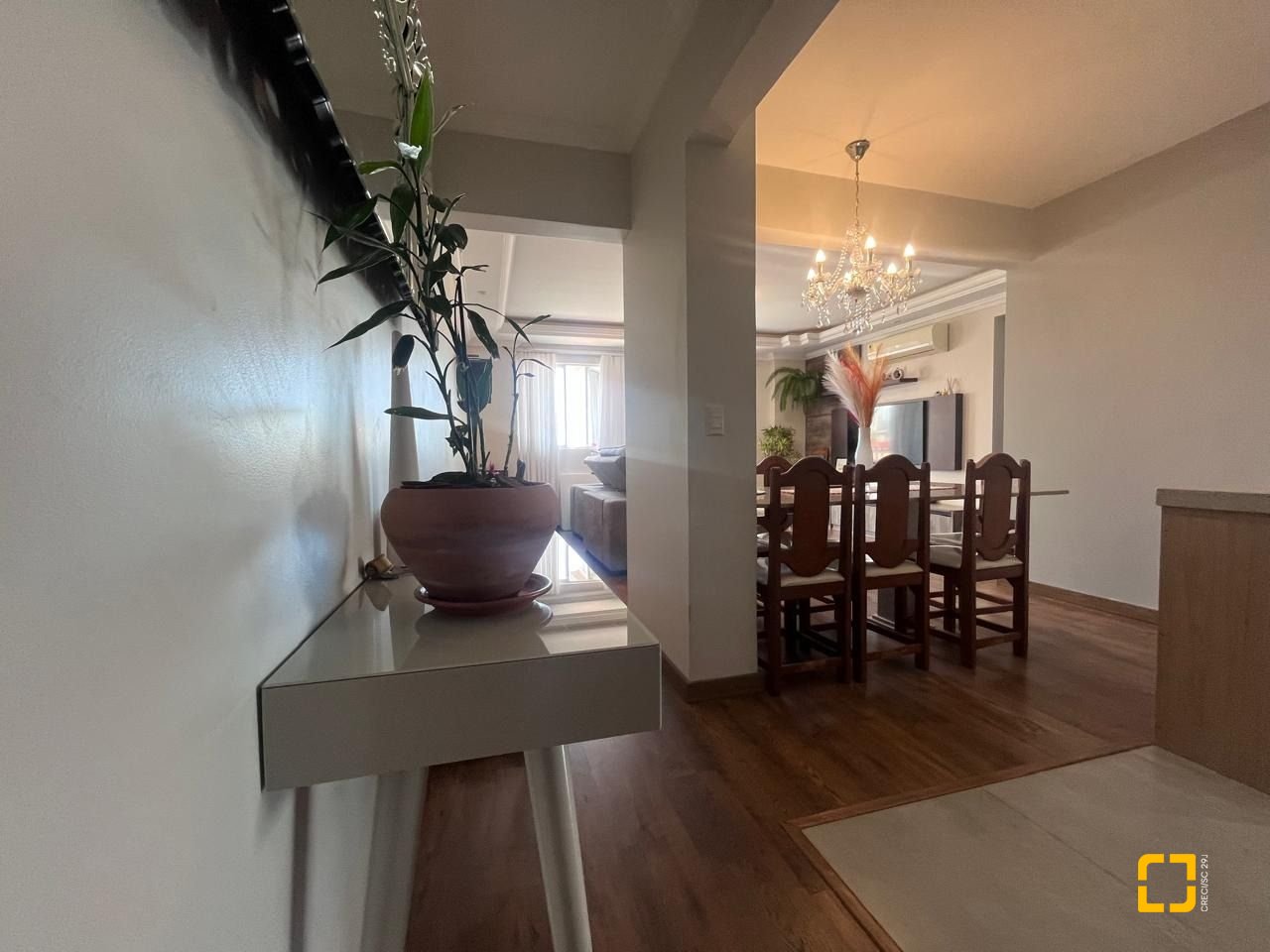 Apartamento com 153m², 3 quartos (sendo 1 suíte), 1 garagem, no bairro Kobrasol em São José
