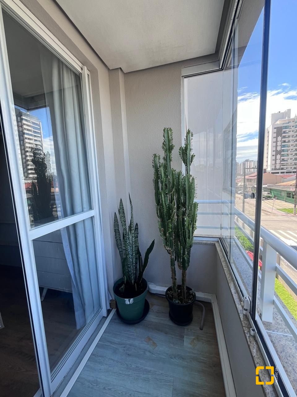 Apartamento com 153m², 3 quartos (sendo 1 suíte), 1 garagem, no bairro Kobrasol em São José