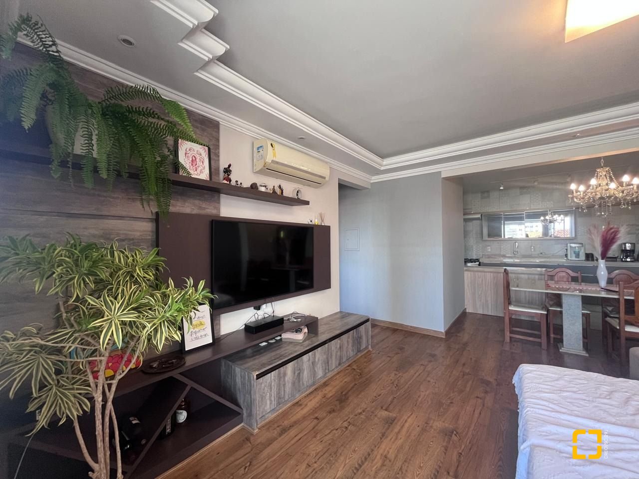 Apartamento com 153m², 3 quartos (sendo 1 suíte), 1 garagem, no bairro Kobrasol em São José