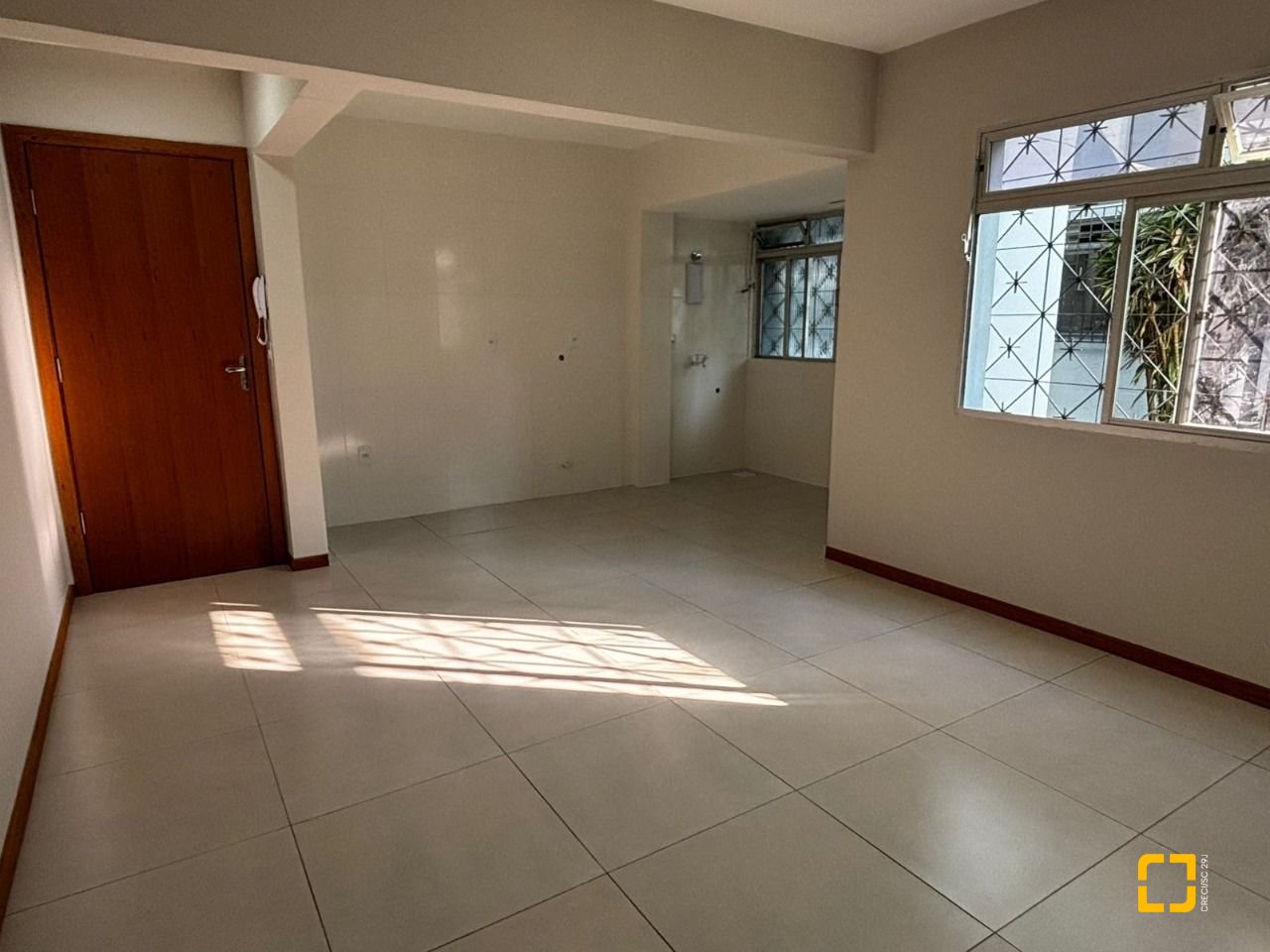 Apartamento com 43m², 2 quartos, 1 garagem, no bairro Estreito em Florianópolis