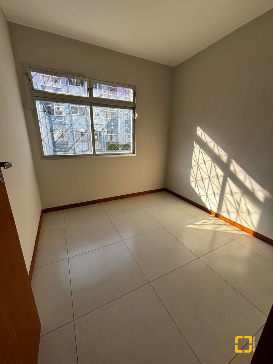 Apartamento com 43m², 2 quartos, 1 garagem, no bairro Estreito em Florianópolis
