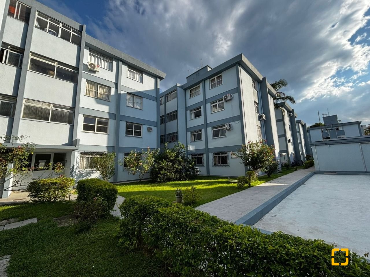 Apartamento com 43m², 2 quartos, 1 garagem, no bairro Estreito em Florianópolis