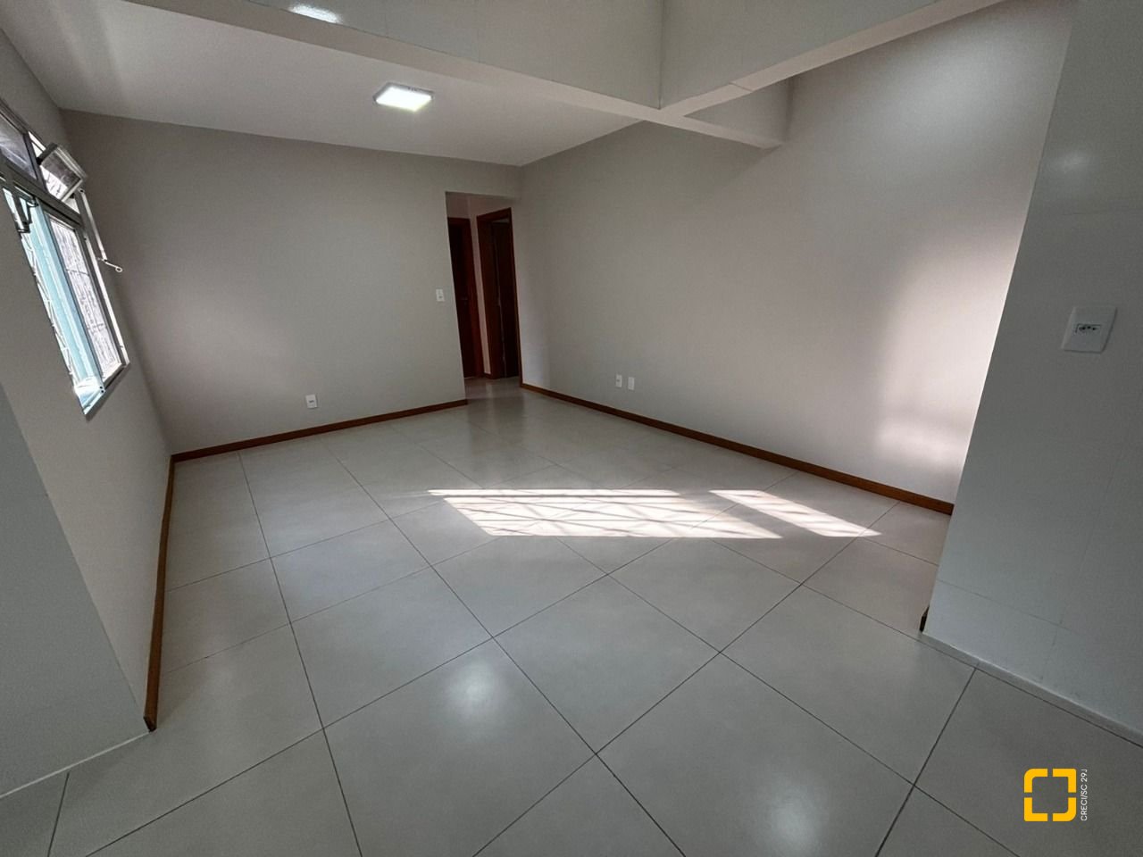 Apartamento com 43m², 2 quartos, 1 garagem, no bairro Estreito em Florianópolis