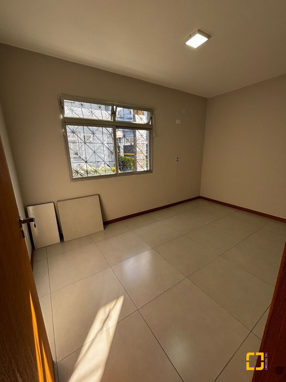 Apartamento com 43m², 2 quartos, 1 garagem, no bairro Estreito em Florianópolis