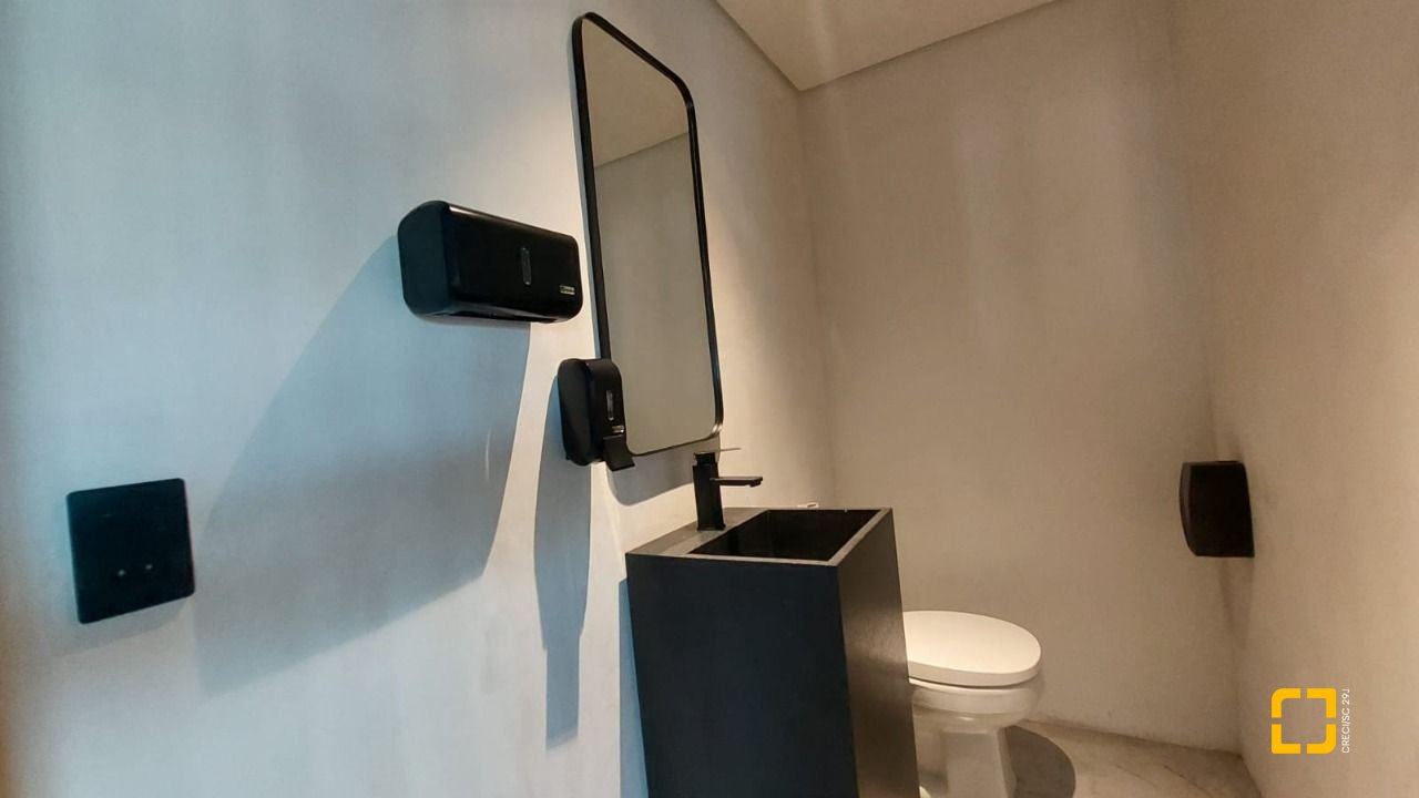 Sala com 136m², 1 garagem, no bairro Campeche em Florianópolis