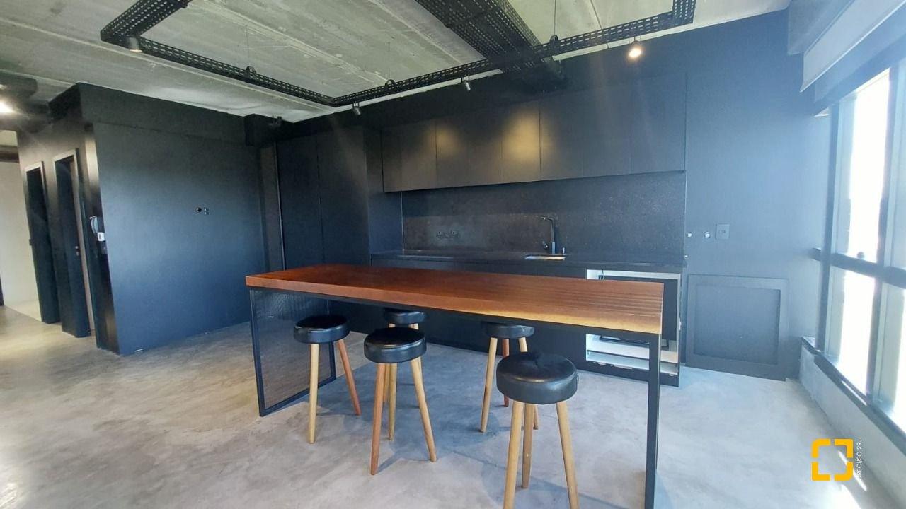Sala com 136m², 1 garagem, no bairro Campeche em Florianópolis