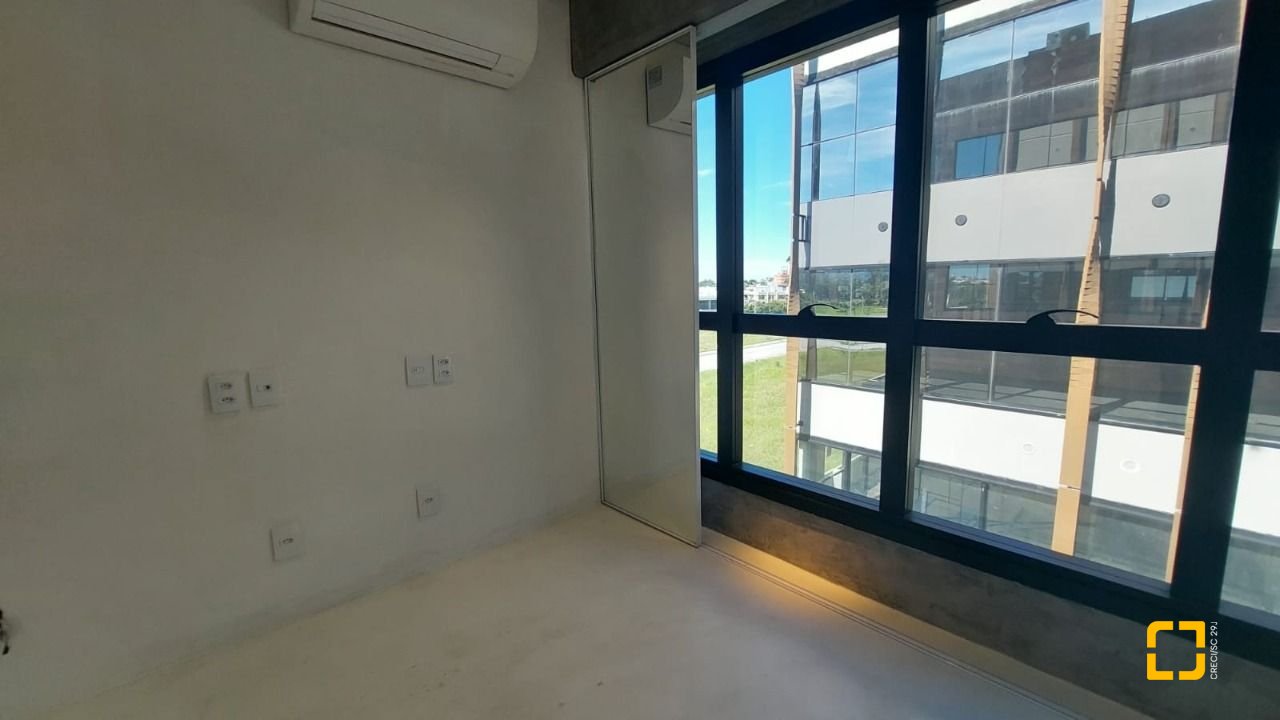 Sala com 136m², 1 garagem, no bairro Campeche em Florianópolis