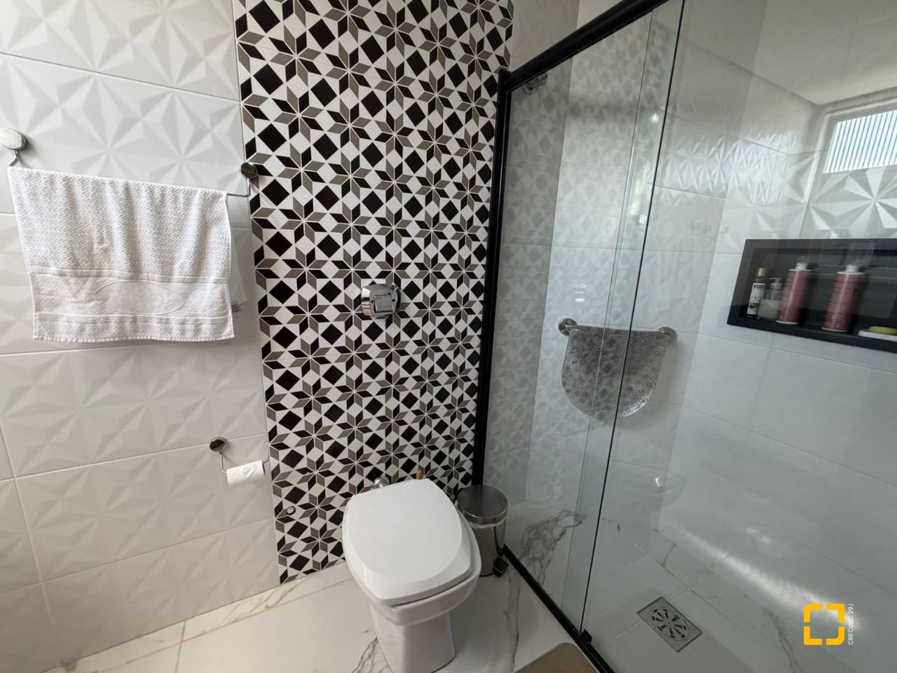 Apartamento com 119m², 4 quartos (sendo 1 suíte), 1 garagem, no bairro Kobrasol em São José