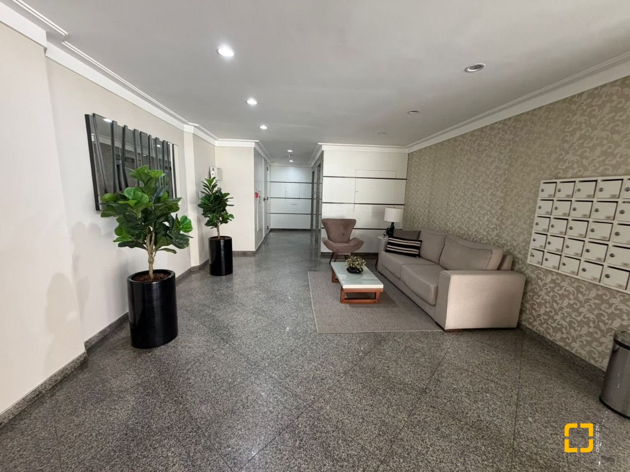 Apartamento com 119m², 4 quartos (sendo 1 suíte), 1 garagem, no bairro Kobrasol em São José
