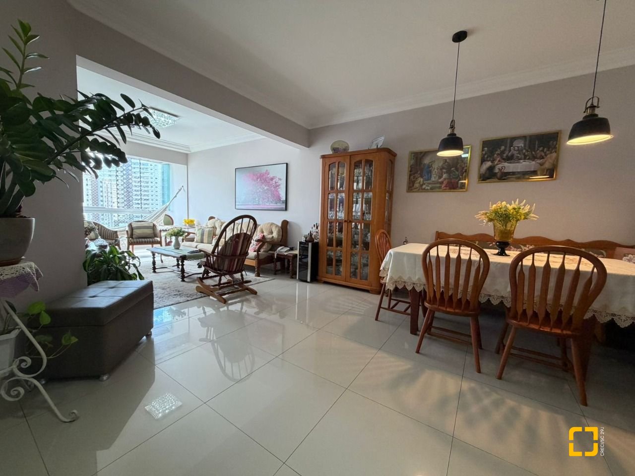 Apartamento com 119m², 4 quartos (sendo 1 suíte), 1 garagem, no bairro Kobrasol em São José
