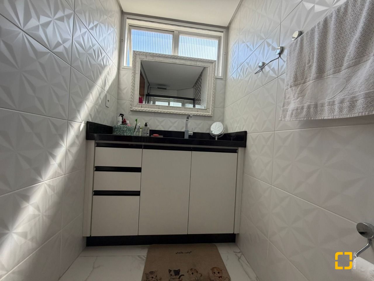 Apartamento com 119m², 4 quartos (sendo 1 suíte), 1 garagem, no bairro Kobrasol em São José