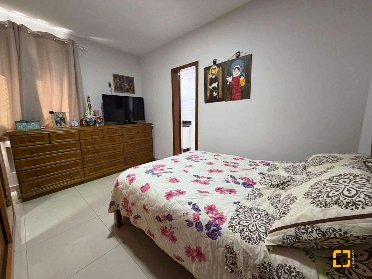 Apartamento com 119m², 4 quartos (sendo 1 suíte), 1 garagem, no bairro Kobrasol em São José