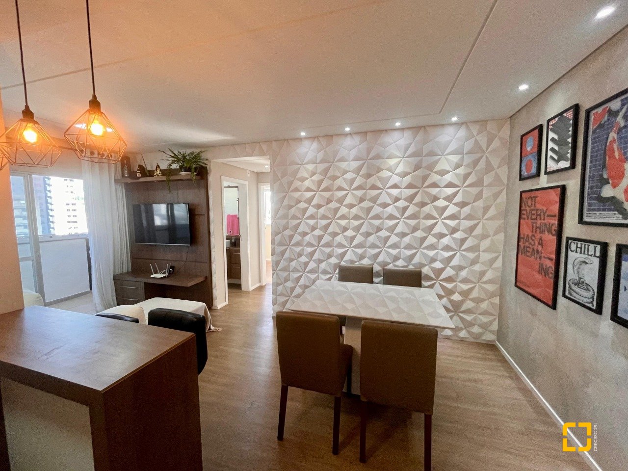 Apartamento com 57m², 2 quartos, 1 garagem, no bairro Barreiros em São José