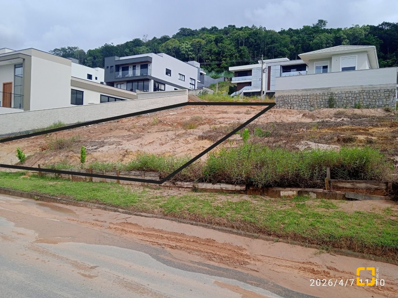 Terreno com 360m², no bairro Campinas em São José