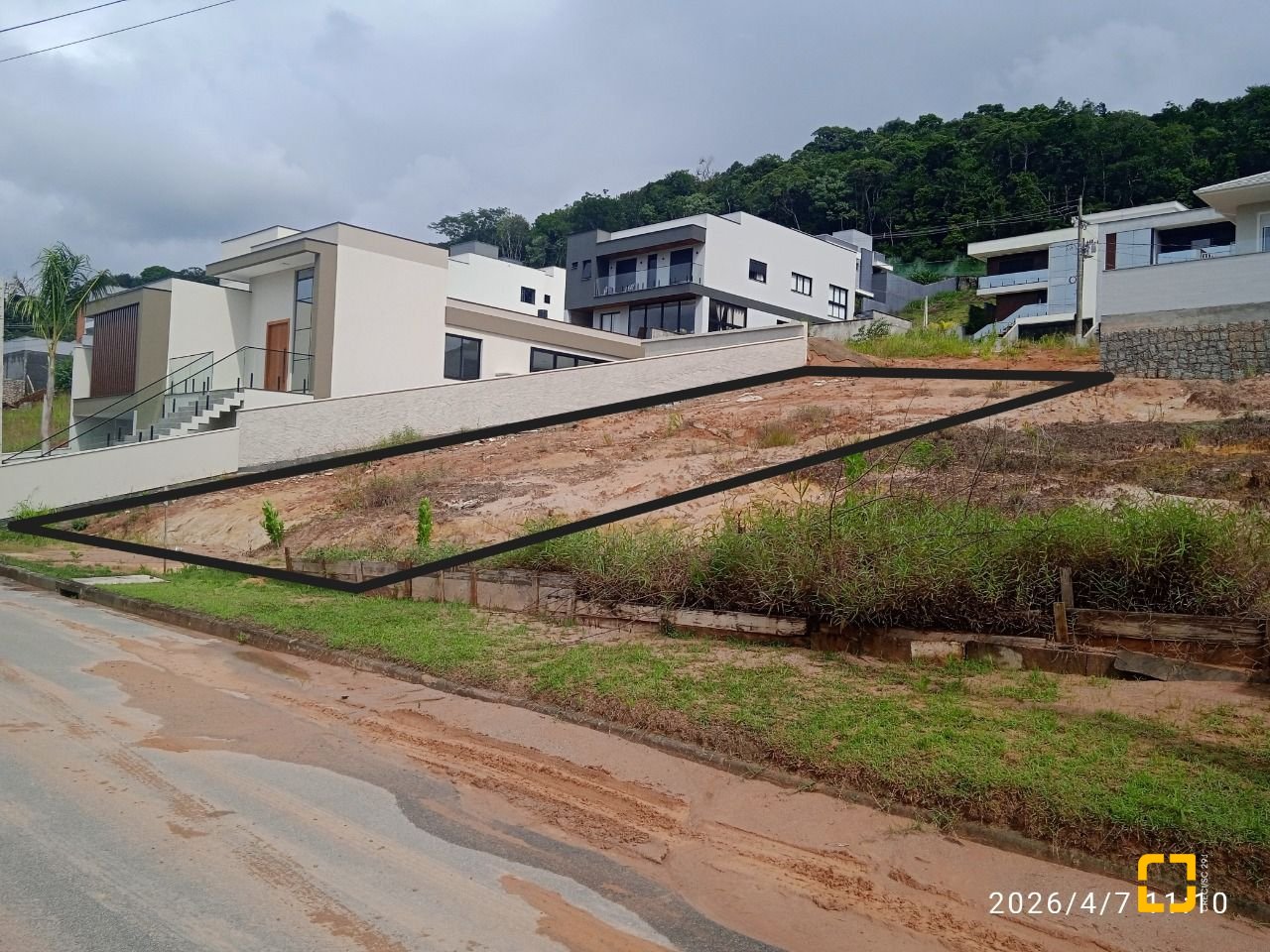 Terreno com 360m², no bairro Campinas em São José