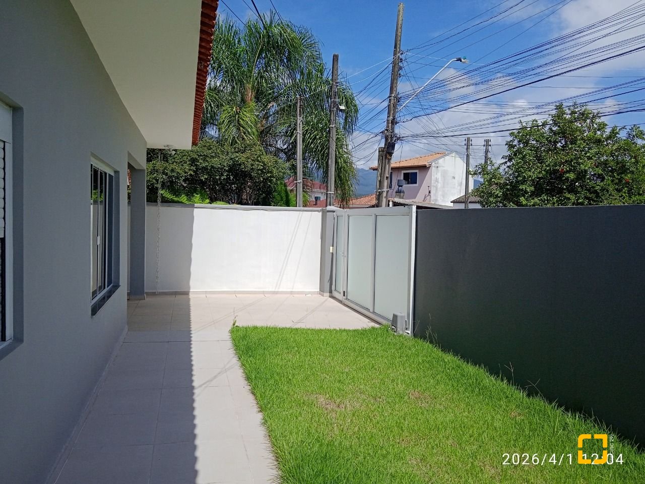 Casa com 194m², 3 quartos (sendo 1 suíte), 3 garagens, no bairro Barra do Aririú em Palhoça