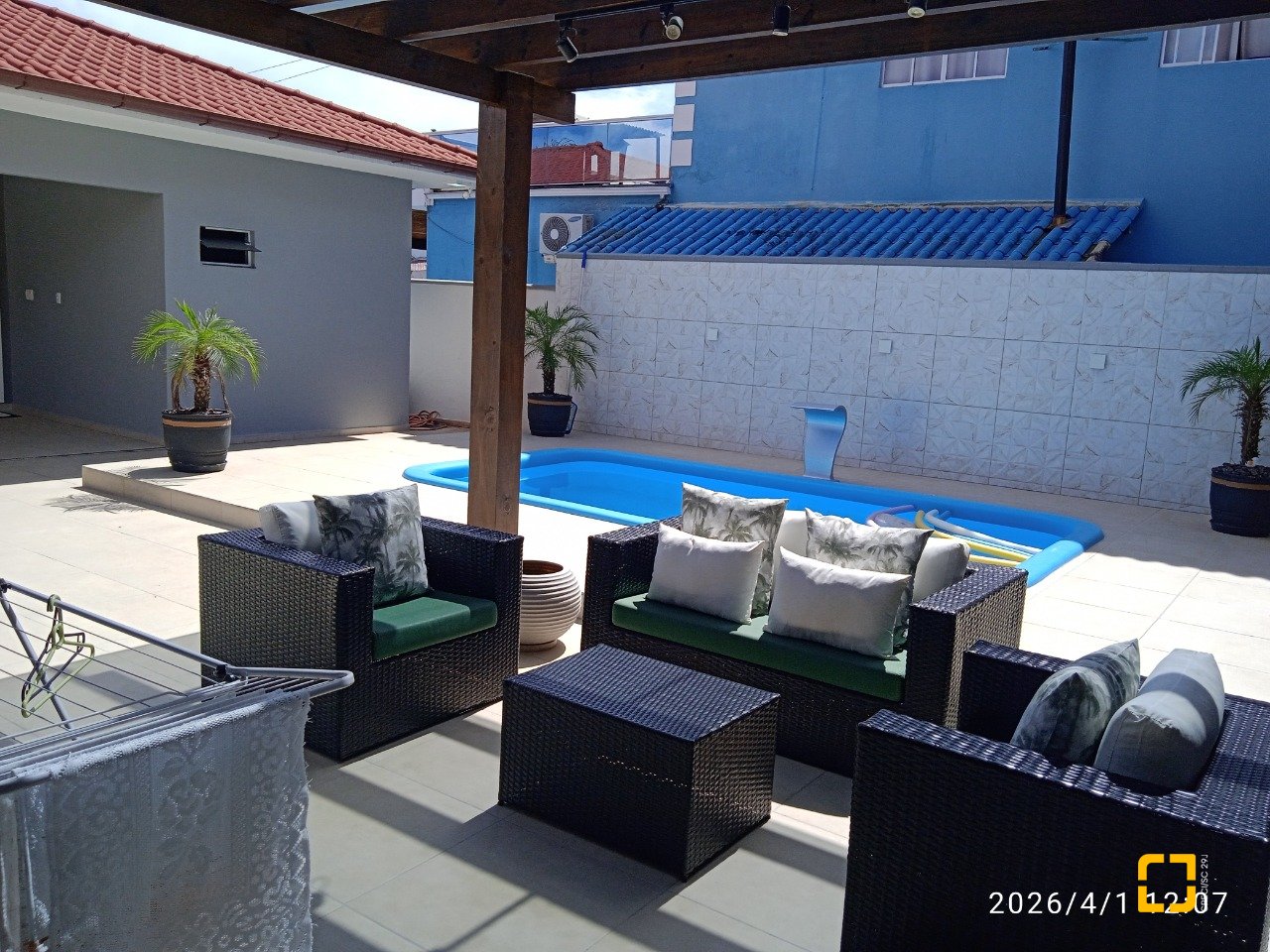 Casa com 194m², 3 quartos (sendo 1 suíte), 3 garagens, no bairro Barra do Aririú em Palhoça