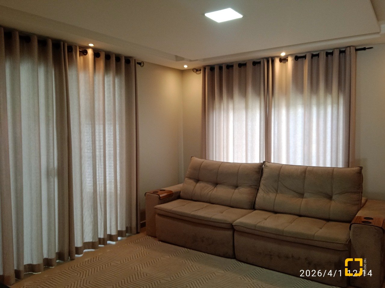 Casa com 194m², 3 quartos (sendo 1 suíte), 3 garagens, no bairro Barra do Aririú em Palhoça