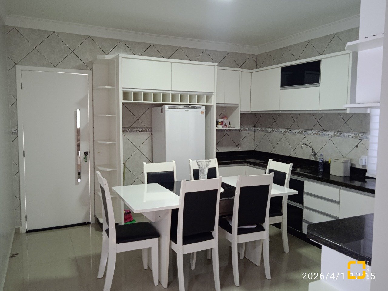 Casa com 194m², 3 quartos (sendo 1 suíte), 3 garagens, no bairro Barra do Aririú em Palhoça