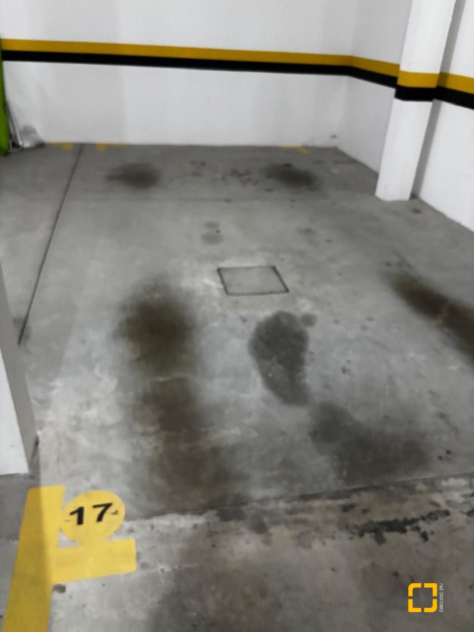 Apartamento com 85m², 4 quartos (sendo 1 suíte), 2 garagens, no bairro Coqueiros em Florianópolis