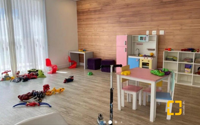 Casa de Condomínio com 117m², 4 quartos (sendo 1 suíte), 2 garagens, no bairro Lagoa da Conceição em Florianópolis