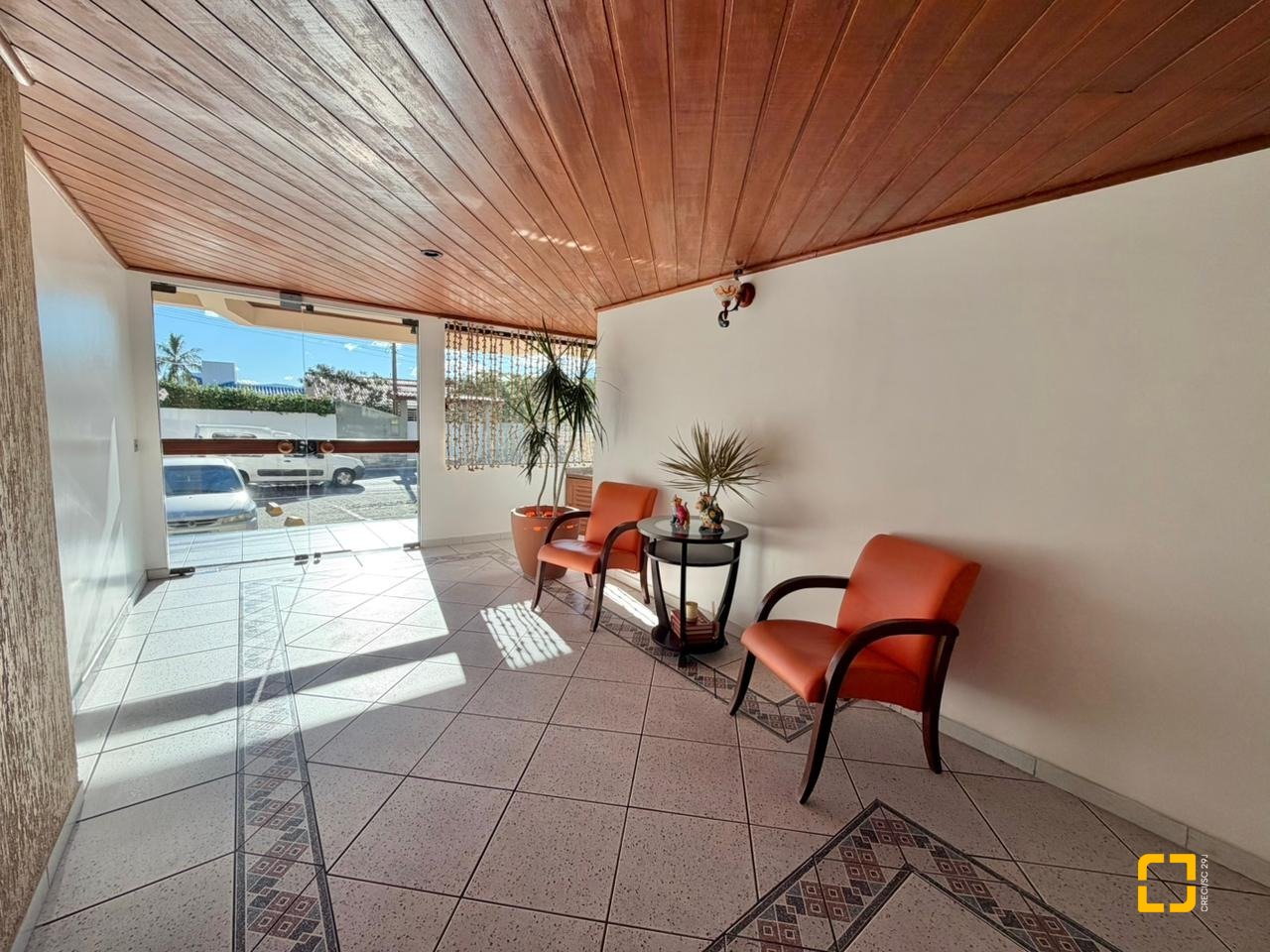 Apartamento com 49m², 1 quarto, 1 garagem, no bairro Jurerê em Florianópolis