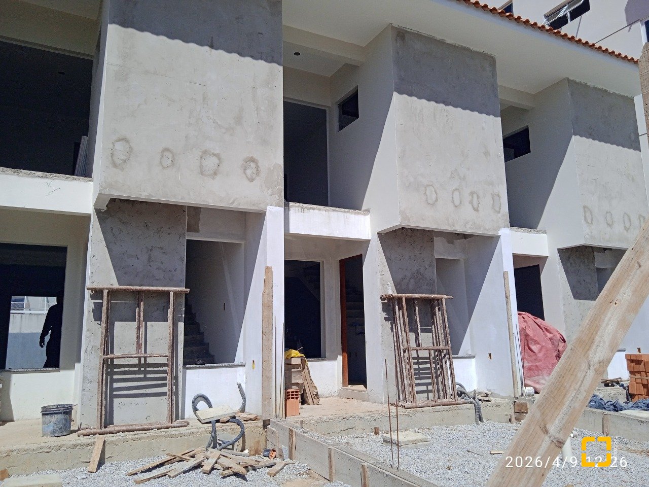 Casa com 72m², 2 quartos (sendo 2 suítes), 1 garagem, no bairro Areias em São José