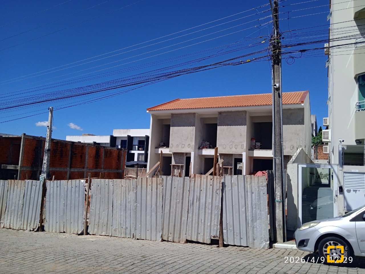 Casa com 72m², 2 quartos (sendo 2 suítes), 1 garagem, no bairro Areias em São José