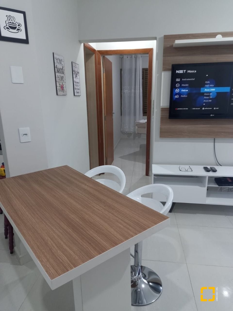 Apartamento com 38m², 1 quarto, 1 garagem, no bairro Ponta das Canas em Florianópolis