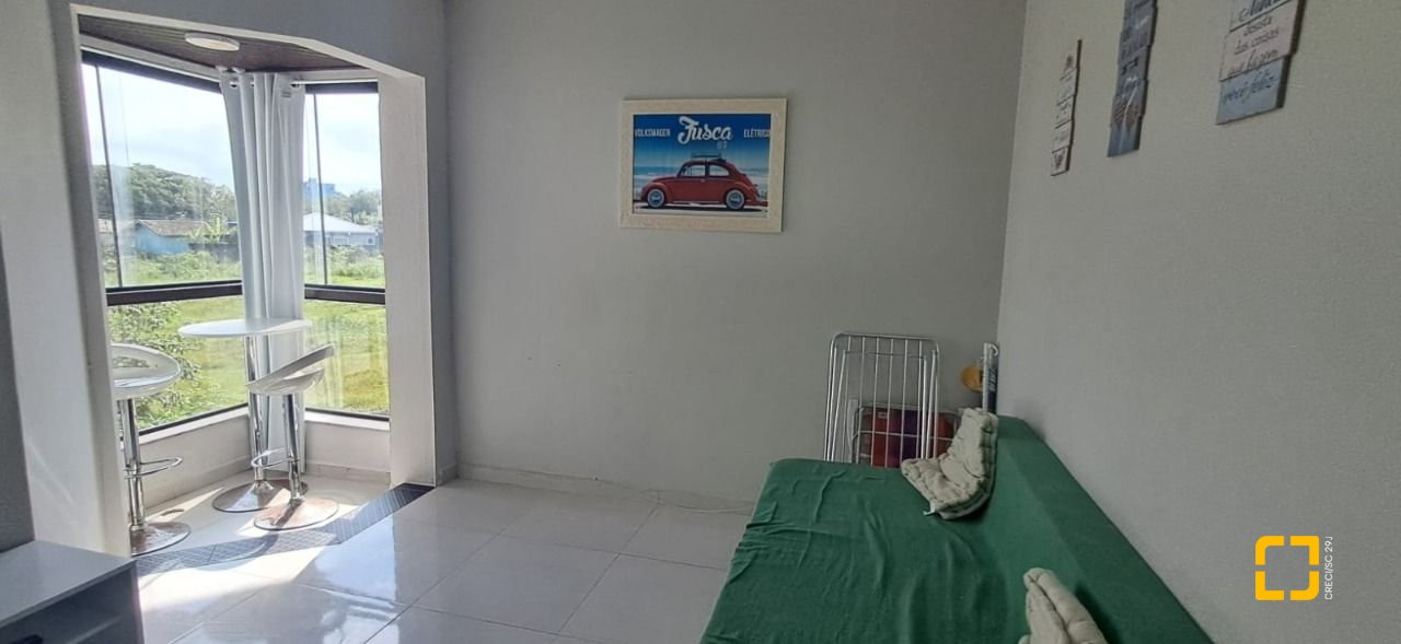 Apartamento com 38m², 1 quarto, 1 garagem, no bairro Ponta das Canas em Florianópolis