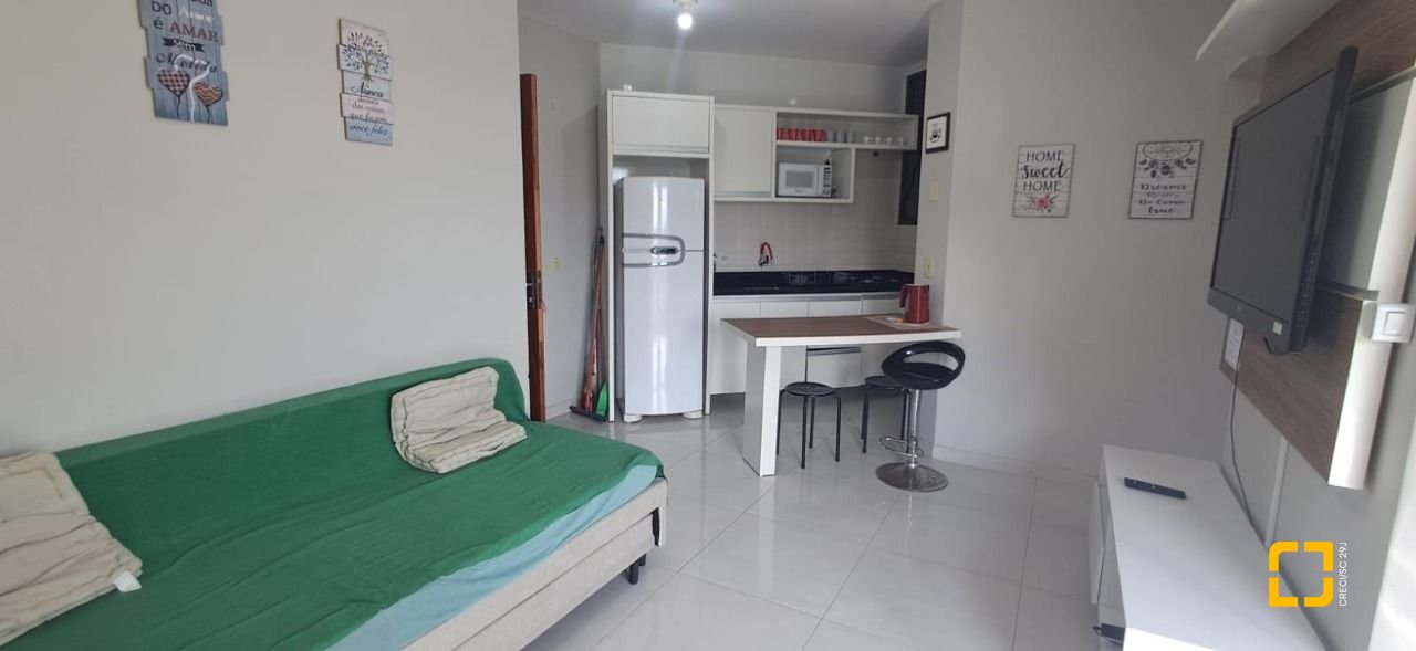 Apartamento com 38m², 1 quarto, 1 garagem, no bairro Ponta das Canas em Florianópolis