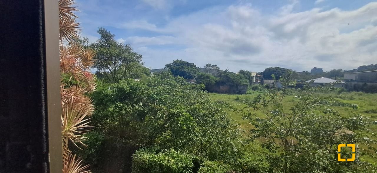 Apartamento com 38m², 1 quarto, 1 garagem, no bairro Ponta das Canas em Florianópolis