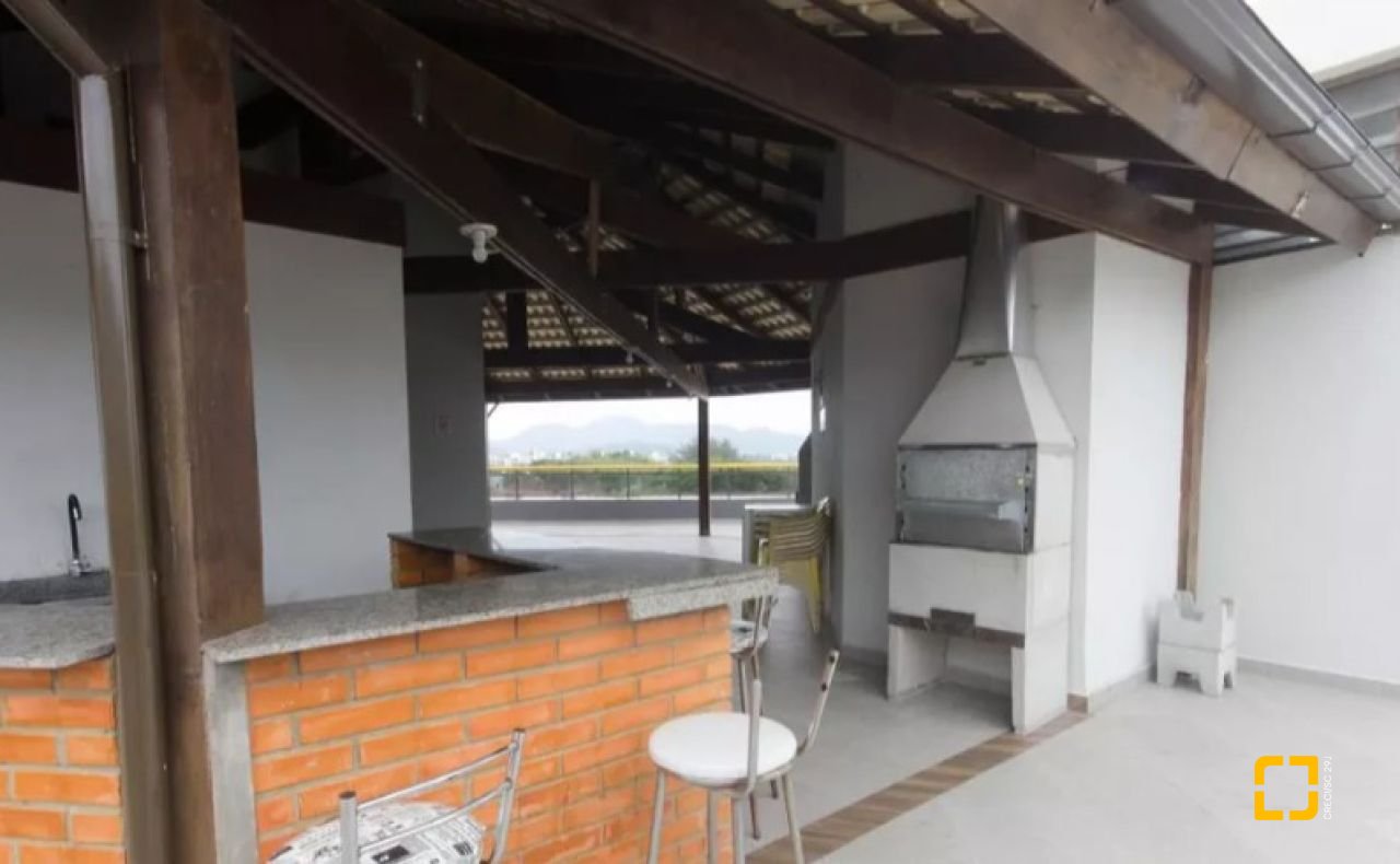 Apartamento com 38m², 1 quarto, 1 garagem, no bairro Ponta das Canas em Florianópolis