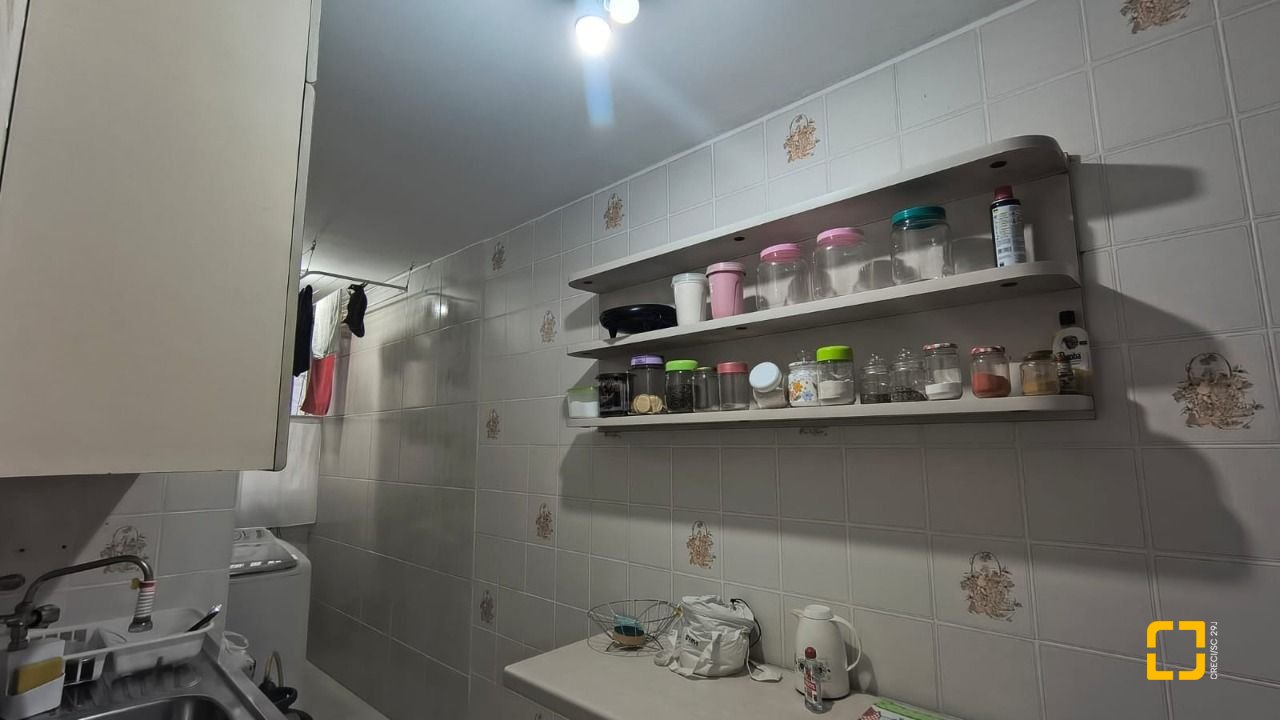 Apartamento com 65m², 3 quartos, 1 garagem, no bairro Kobrasol em São José