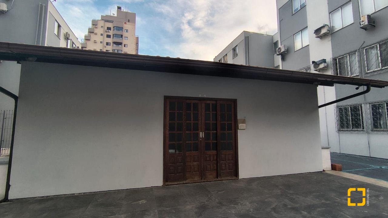 Apartamento com 65m², 3 quartos, 1 garagem, no bairro Kobrasol em São José