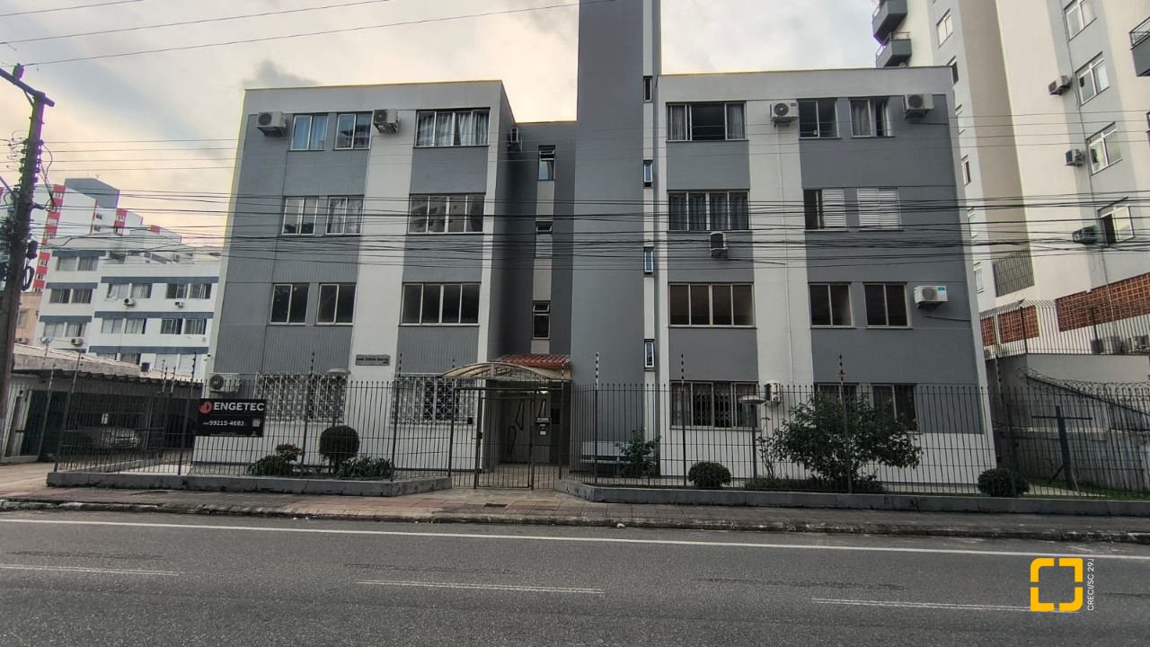 Apartamento com 65m², 3 quartos, 1 garagem, no bairro Kobrasol em São José