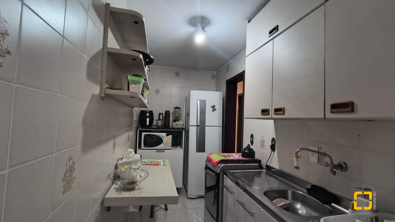 Apartamento com 65m², 3 quartos, 1 garagem, no bairro Kobrasol em São José