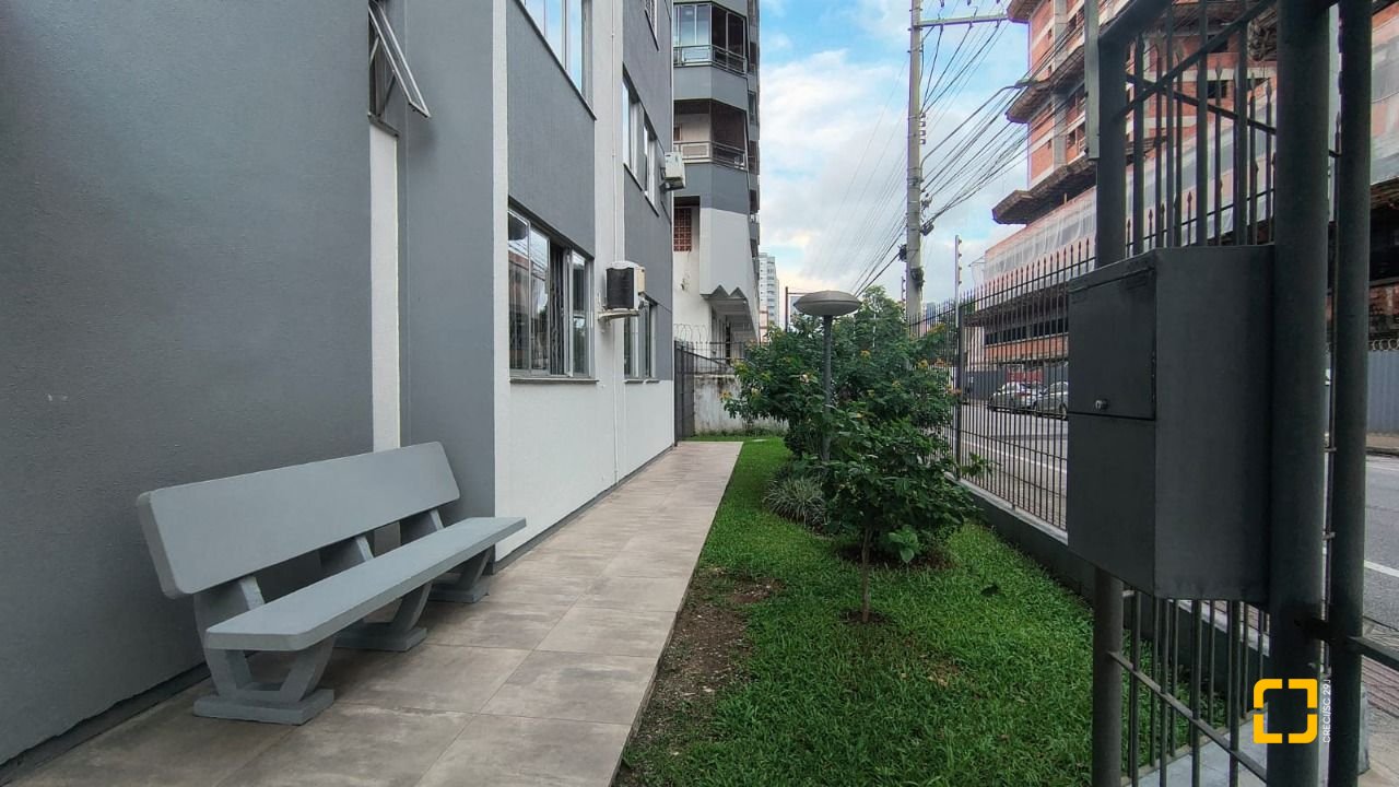Apartamento com 65m², 3 quartos, 1 garagem, no bairro Kobrasol em São José