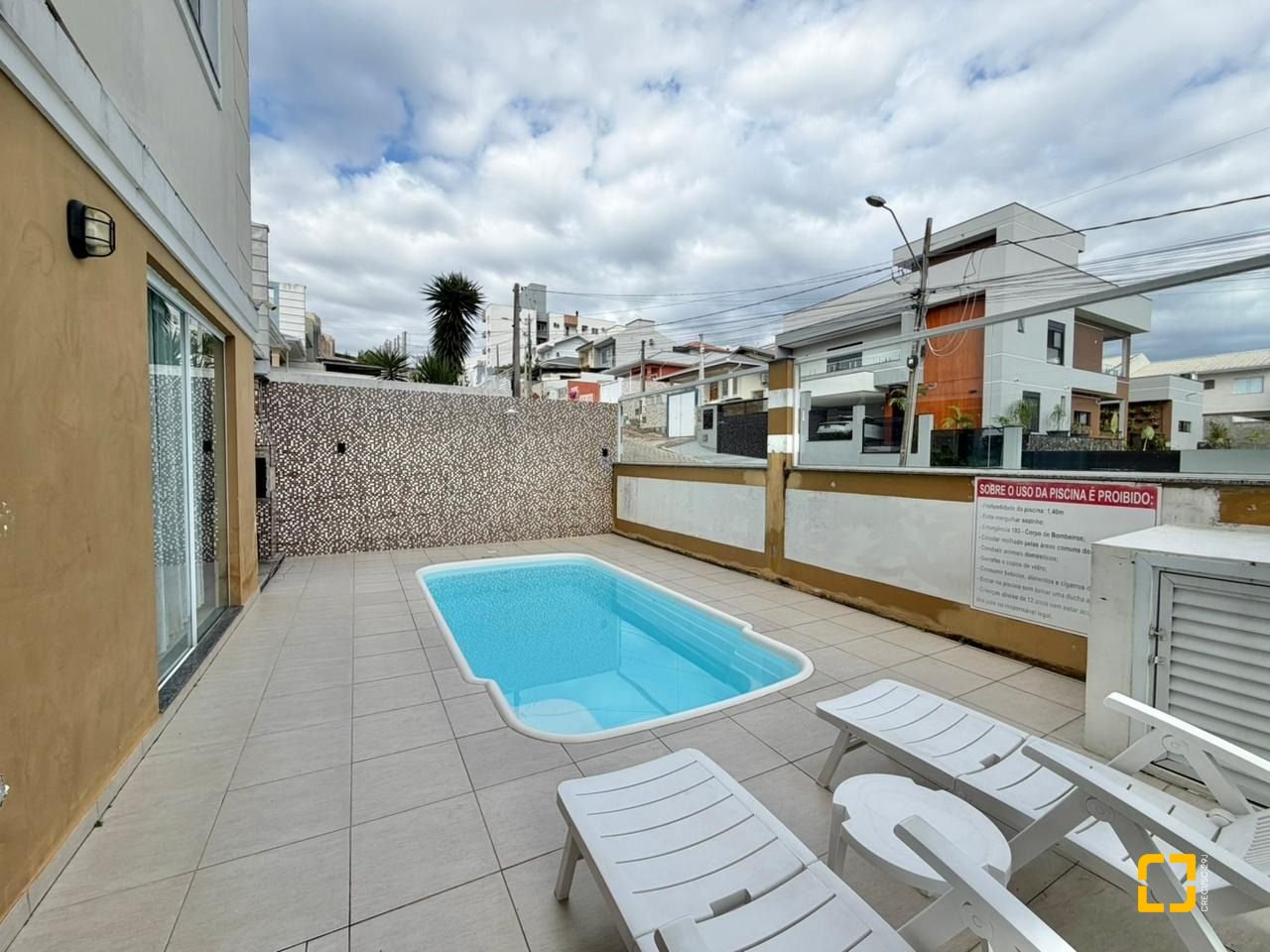 Apartamento com 63m², 2 quartos, 1 garagem, no bairro Forquilhas em São José