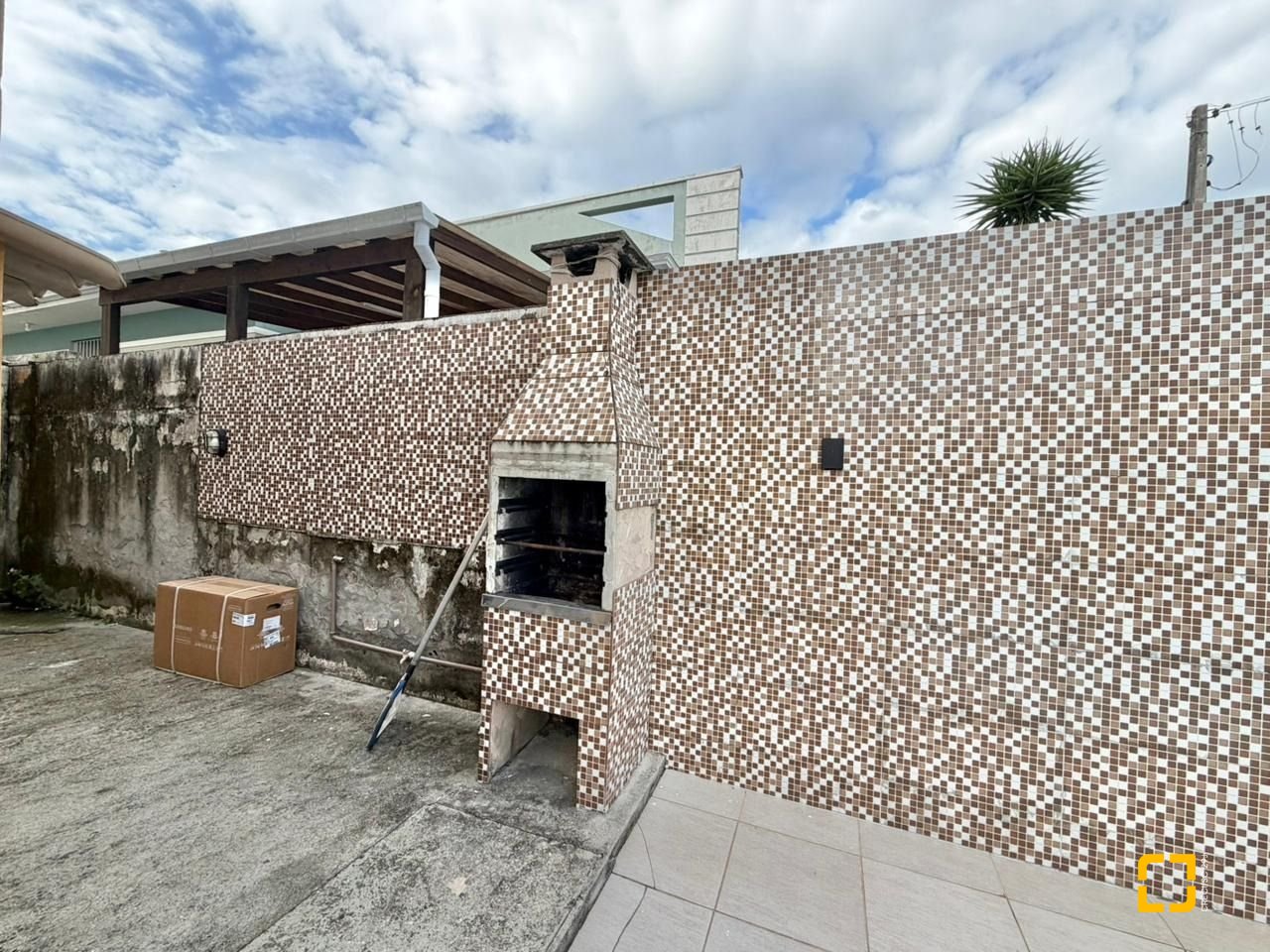Apartamento com 63m², 2 quartos, 1 garagem, no bairro Forquilhas em São José
