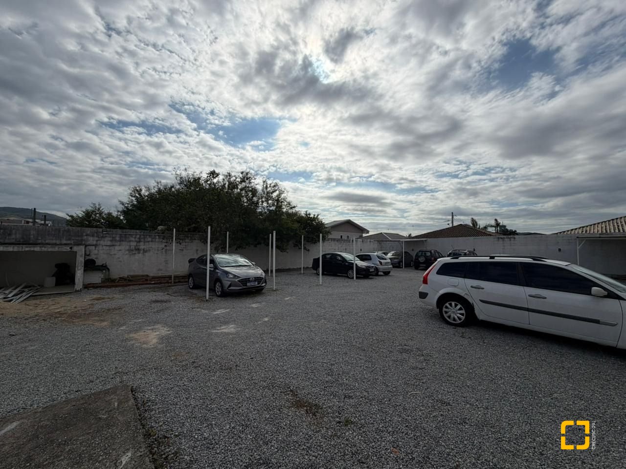 Apartamento com 63m², 2 quartos, 1 garagem, no bairro Forquilhas em São José