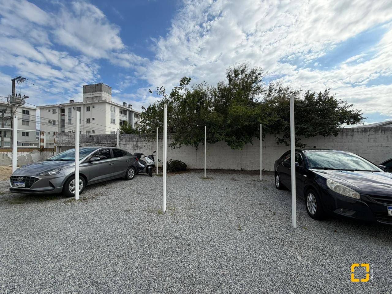 Apartamento com 63m², 2 quartos, 1 garagem, no bairro Forquilhas em São José