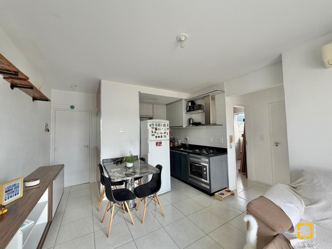 Apartamento com 63m², 2 quartos, 1 garagem, no bairro Forquilhas em São José
