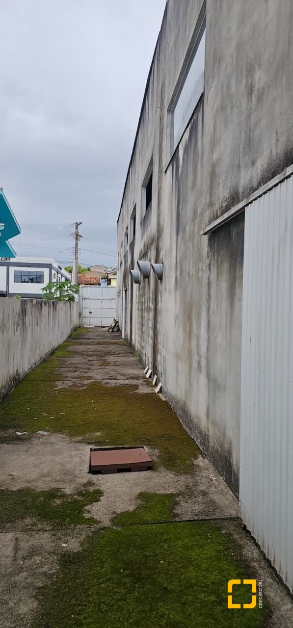 Galpão com 500m², no bairro Jardim Atlântico em Florianópolis