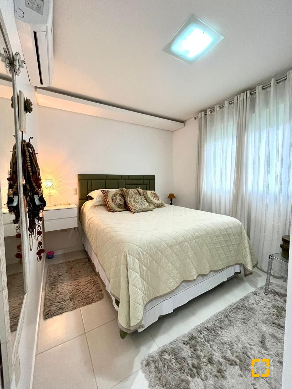 Apartamento com 78m², 3 quartos (sendo 1 suíte), 1 garagem, no bairro Ingleses em Florianópolis